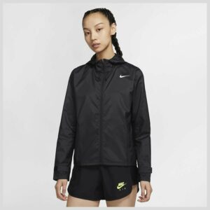 Nike Juoksutakki Essential - Musta Nainen